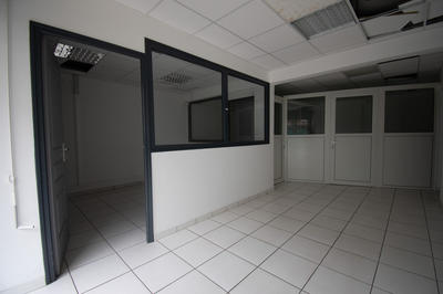 Bureau - 84 m²