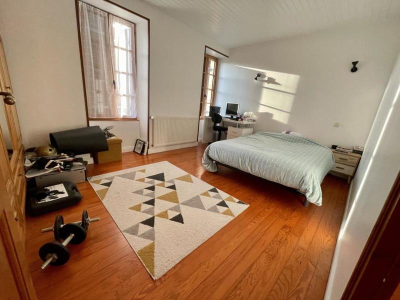 Maison - 167 m² - 6 pièces