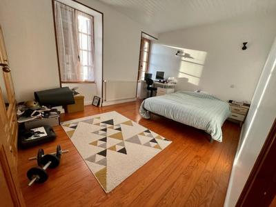 Maison - 167 m² - 6 pièces