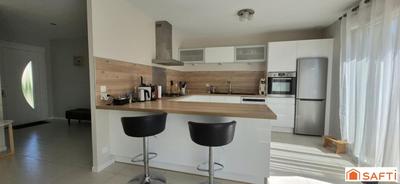 Maison - 192 m² - 8 pièces