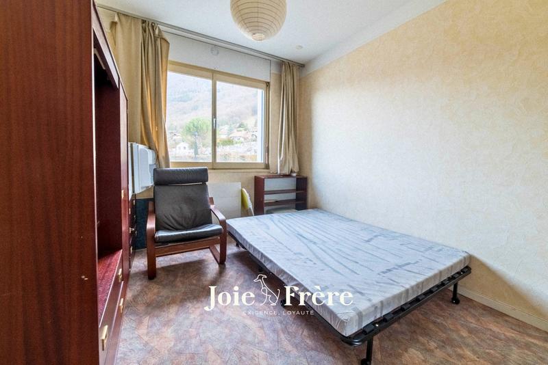Appartement - 87 m² - 4 pièces