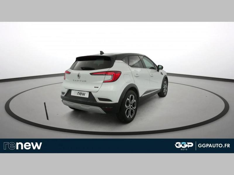 Renault Captur E-Tech full hybrid 145 Techno fast track