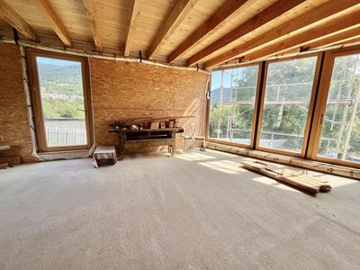 Maison - 96 m² - 4 pièces