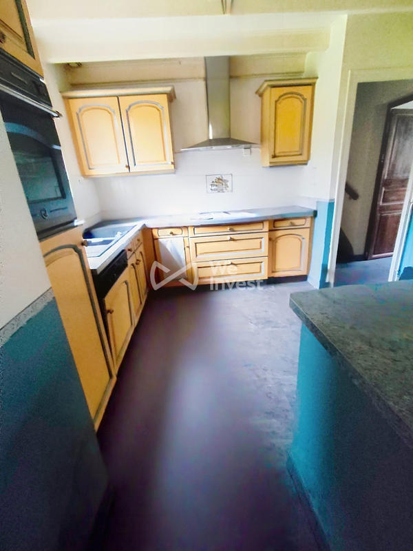 Maison - 183 m² - 8 pièces