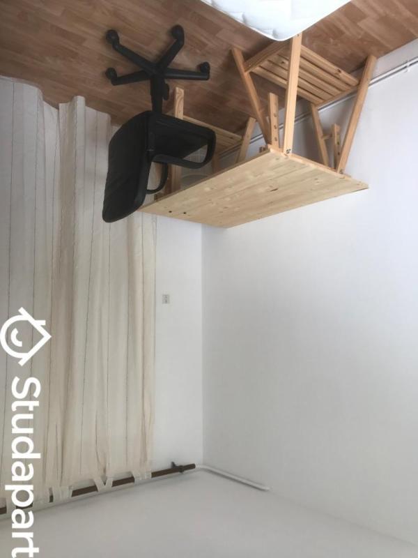 Chambre - 11 m² - 1 pièce