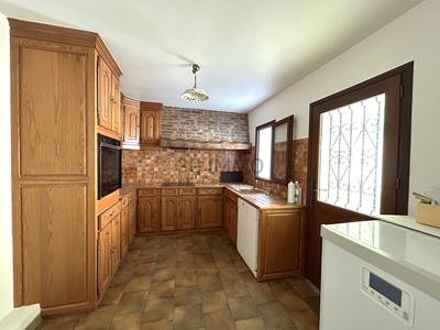 Maison - 195 m² - 9 pièces