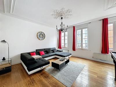 Appartement - 300 m² - 13 pièces