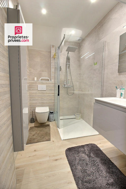 Villa - 640 m² - 13 pièces