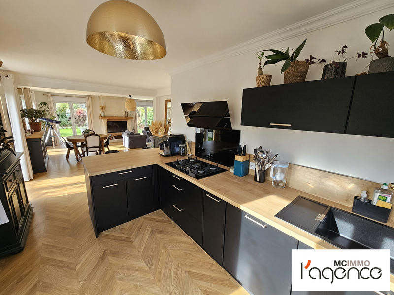 Maison - 145 m² - 7 pièces