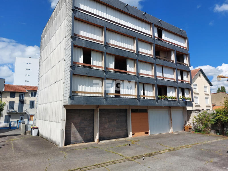 Appartement - 90 m² - 4 pièces