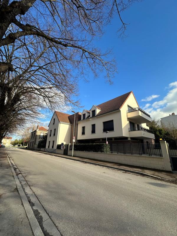 Appartement - 86 m² - 4 pièces