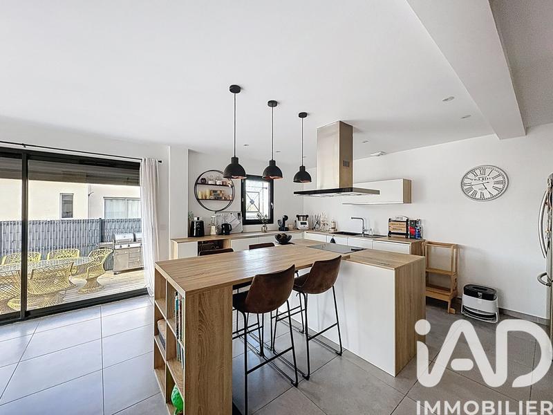 Maison - 90 m² - 4 pièces