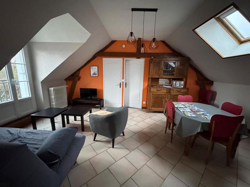 Maison - 350 m² - 13 pièces