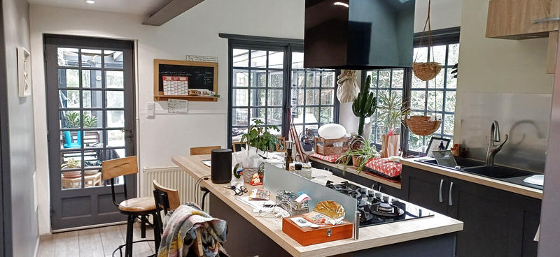 Maison - 220 m² - 9 pièces