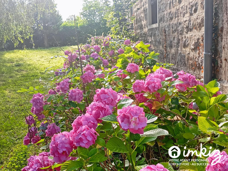 Maison - 200 m² - 9 pièces