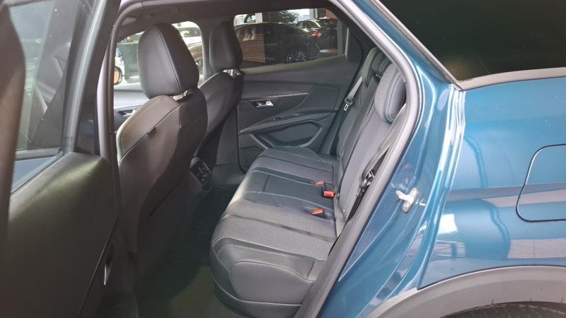 Peugeot 3008 II 1.6 Hybrid 180 E-Eat8 Allure Pack