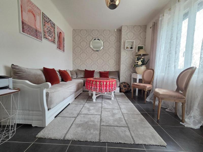 Maison - 165 m² - 6 pièces