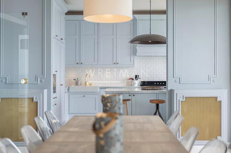 Appartement - 185 m² - 7 pièces