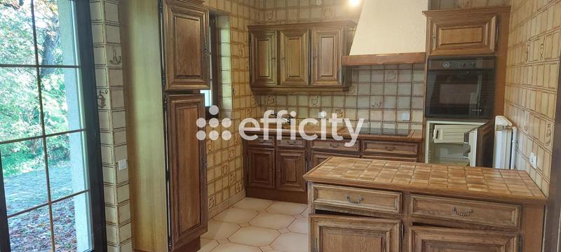 Maison - 190 m² - 5 pièces