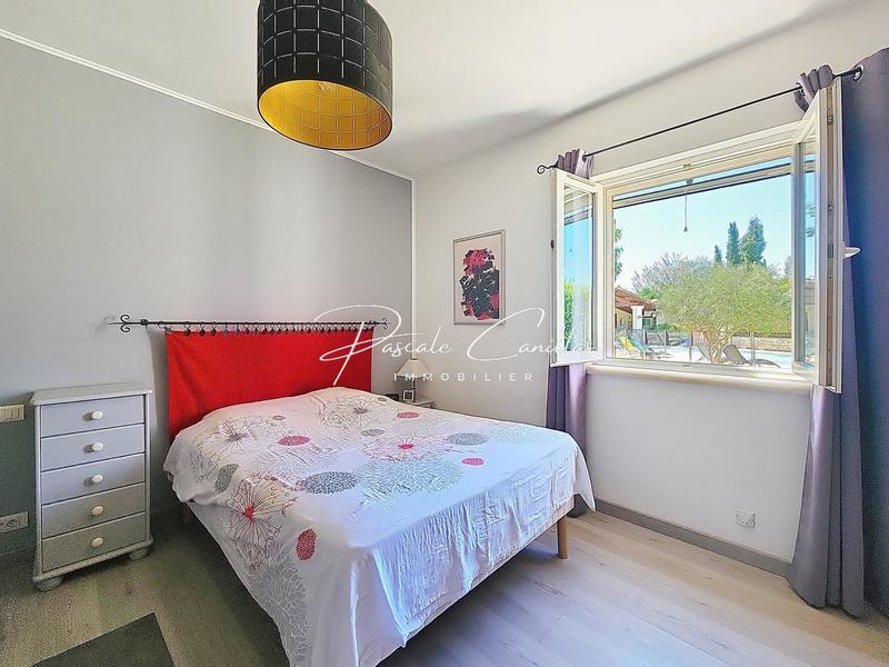 Villa - 220 m² - 11 pièces