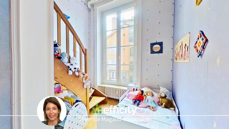 Appartement - 117 m² - 5 pièces