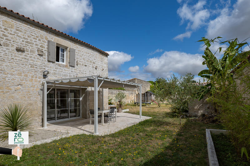 Maison - 209 m² - 7 pièces