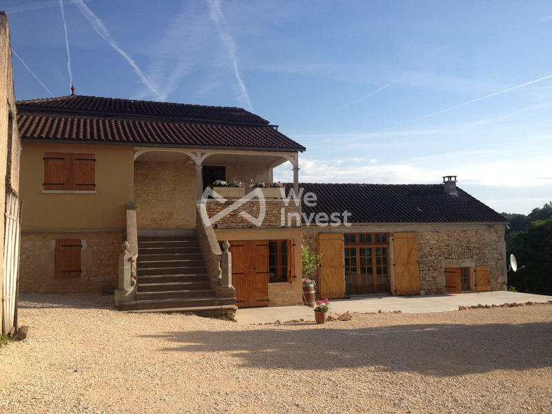 Maison - 200 m² - 8 pièces