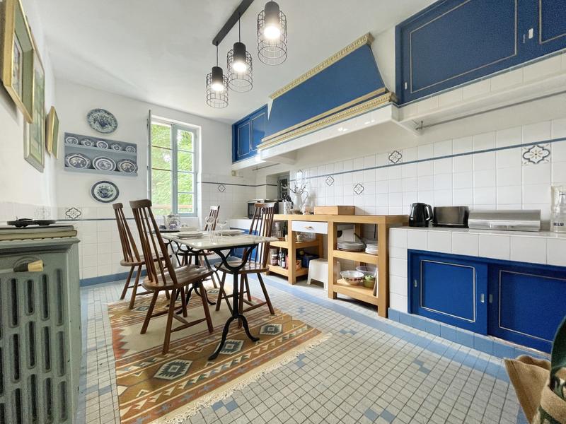 Maison traditionnelle - 130 m² - 8 pièces