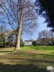 Maison - 693 m² - 26 pièces