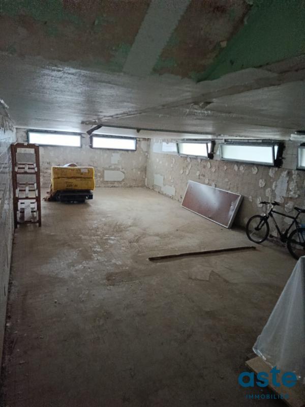 Loft - 171 m² - 5 pièces