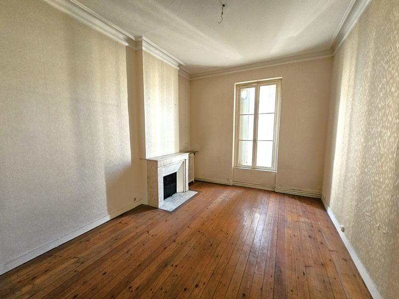 Maison - 200 m² - 9 pièces