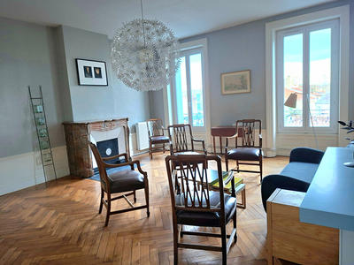 Appartement - 84 m² - 3 pièces