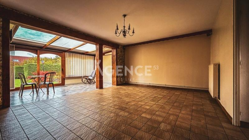 Maison - 99 m² - 5 pièces