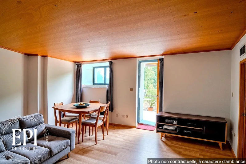 Propriété - 450 m² - 10 pièces