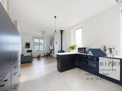 Maison traditionnelle - 136 m² - 6 pièces