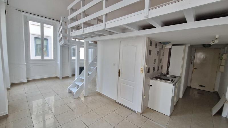 Studio - 42 m² - 1 pièce