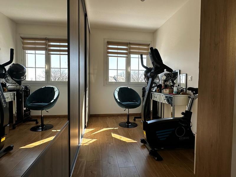 Maison - 170 m² - 8 pièces