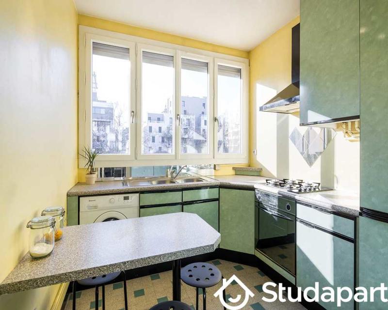 Chambre - 60 m² - 1 pièce