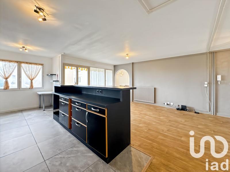 Appartement - 82 m² - 3 pièces