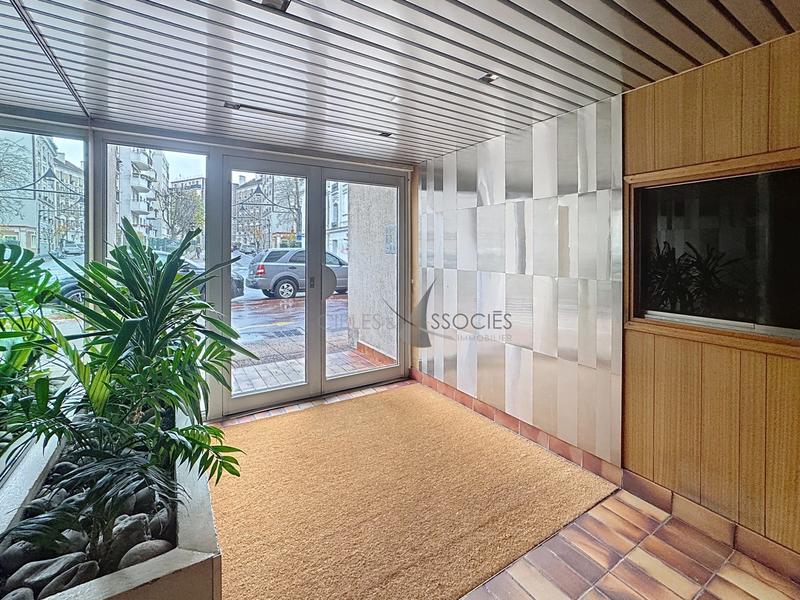 Appartement - 75 m² - 3 pièces