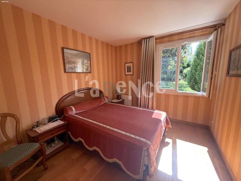 Maison - 165 m² - 8 pièces