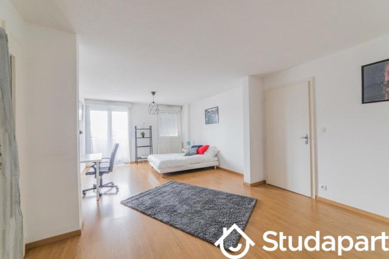 Chambre - 17 m² - 1 pièce