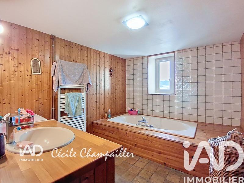 Maison - 153 m² - 7 pièces