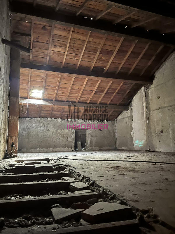 Maison ancienne - 179 m² - 6 pièces