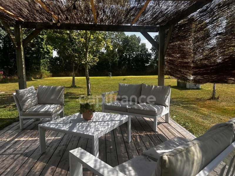 Propriété - 590 m² - 20 pièces