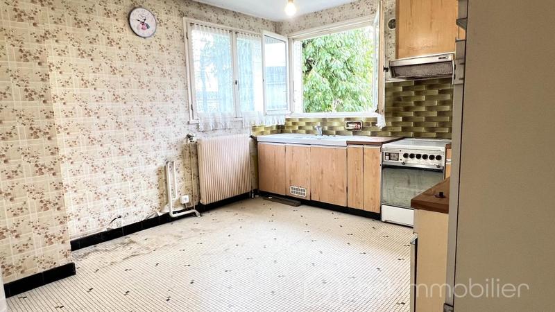 Maison traditionnelle - 142 m² - 6 pièces