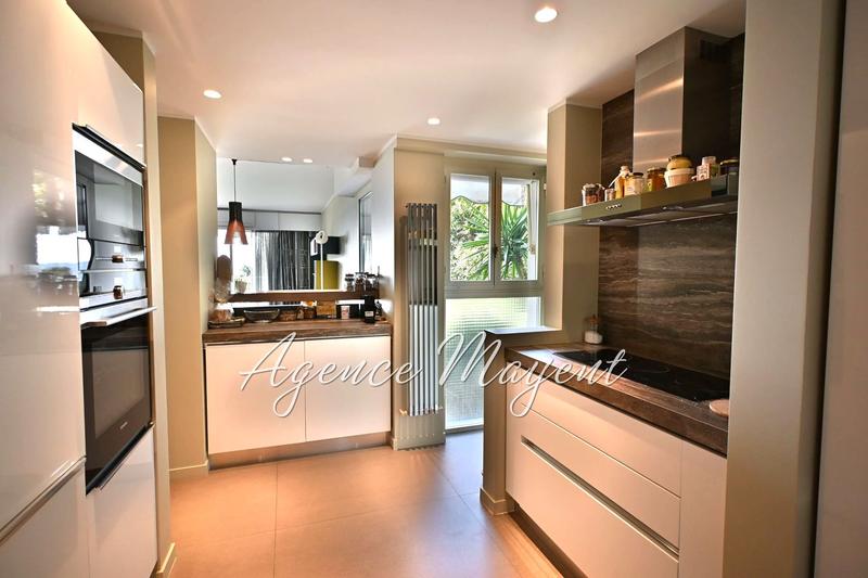 Appartement - 104 m² - 4 pièces