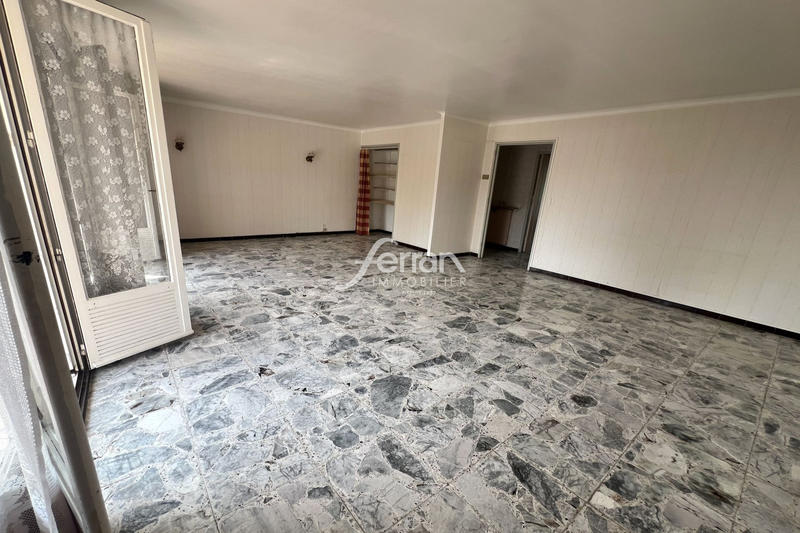 Appartement - 81 m² - 4 pièces