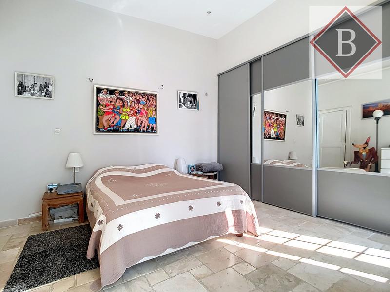 Appartement - 137 m² - 3 pièces