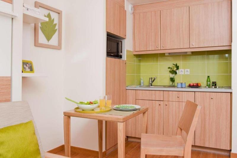 Studio - 25 m² - 1 pièce